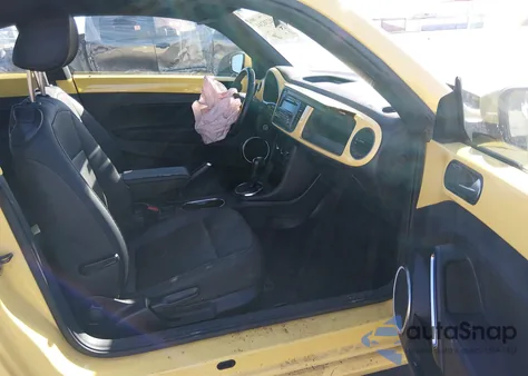 2013 Volkswagen Beetle 2.5L from USA, damaged, VIN 3VWJX7AT4DM687906